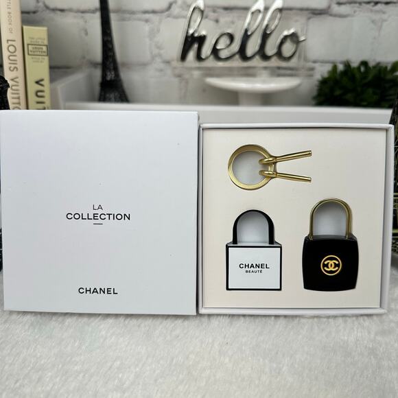 Chanel beauty counter line NEW lock and key keychain bag charm CUTE GIFT! - Picture 2 of 7